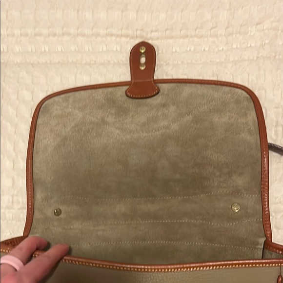 Vintage Tan and Brown Crossbody Bag - Picture 11 of 12